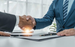 piggy bank and model house symbolize guaranteed home equity loan with bad credit in florida